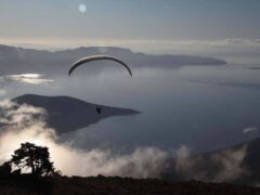 Two-seater paragliding flights near Attica
