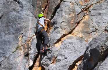 Hiking & climbing in Prespes