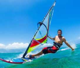Windsurfing show and equipment in Drepano