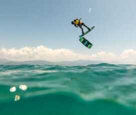 Μαθήματα Kite Surf στο Δρέπανο