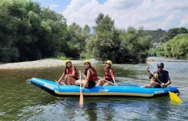 Rafting in the Tempi Valley